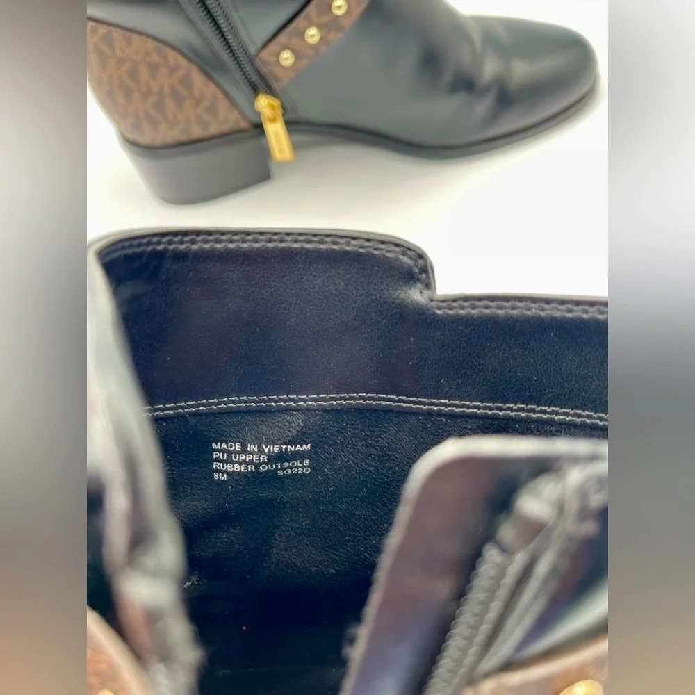 MICHAEL KORS Kincaid Leather and Studded Logo Ankle Boots. Size 8 M - Picture 14 of 15